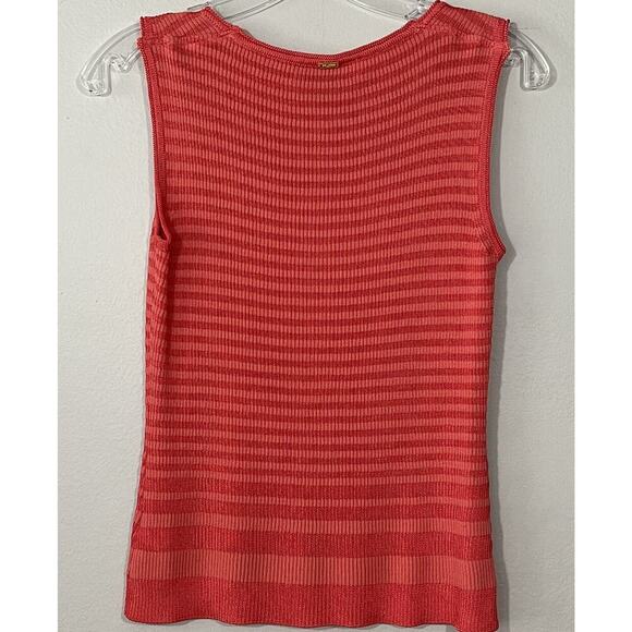 Red Sleeveless Ribbed Top - Picture 2 of 11